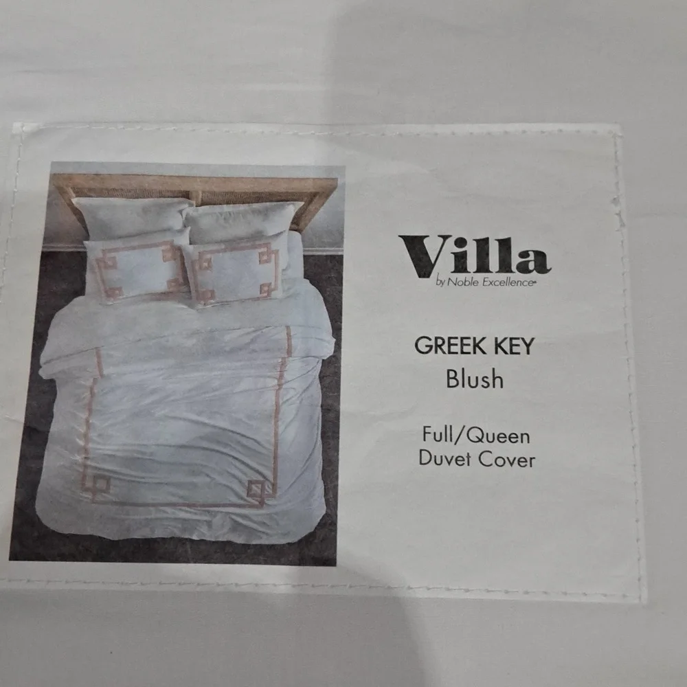 Villa by Noble Excellence Greek Key Blush Queen Duvet Cover